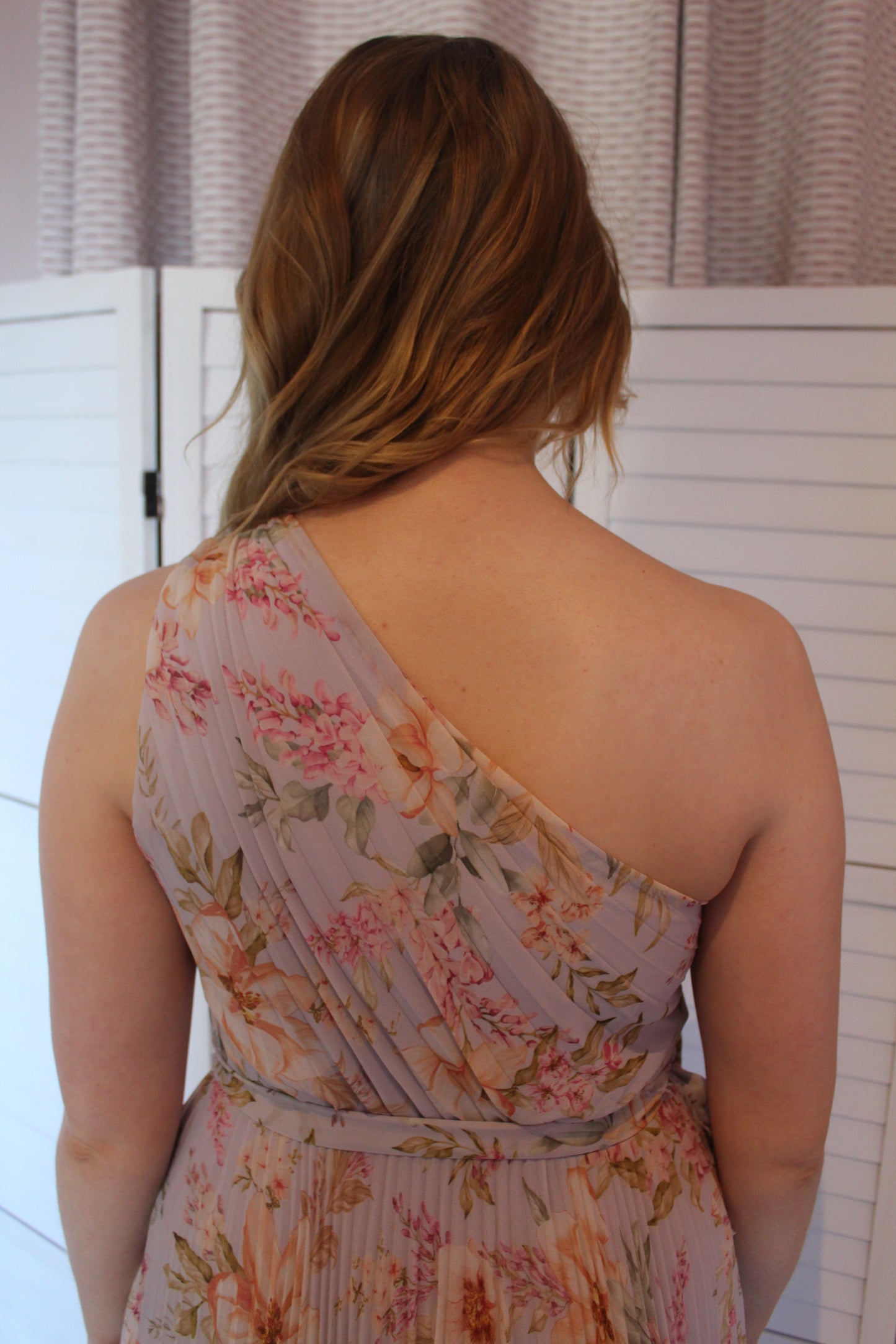 FOREVER NEW Bronte Floral Pleated Midi Dress in Lilac